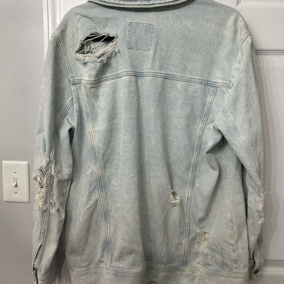 Hollister Denim Jacket Distressed, Size Medium - Picture 3 of 4
